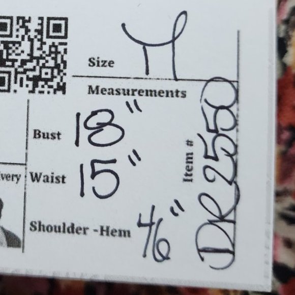 ASTR The Label Red Floral Puff Sleeve Midi Dress Size M - Picture 12 of 12